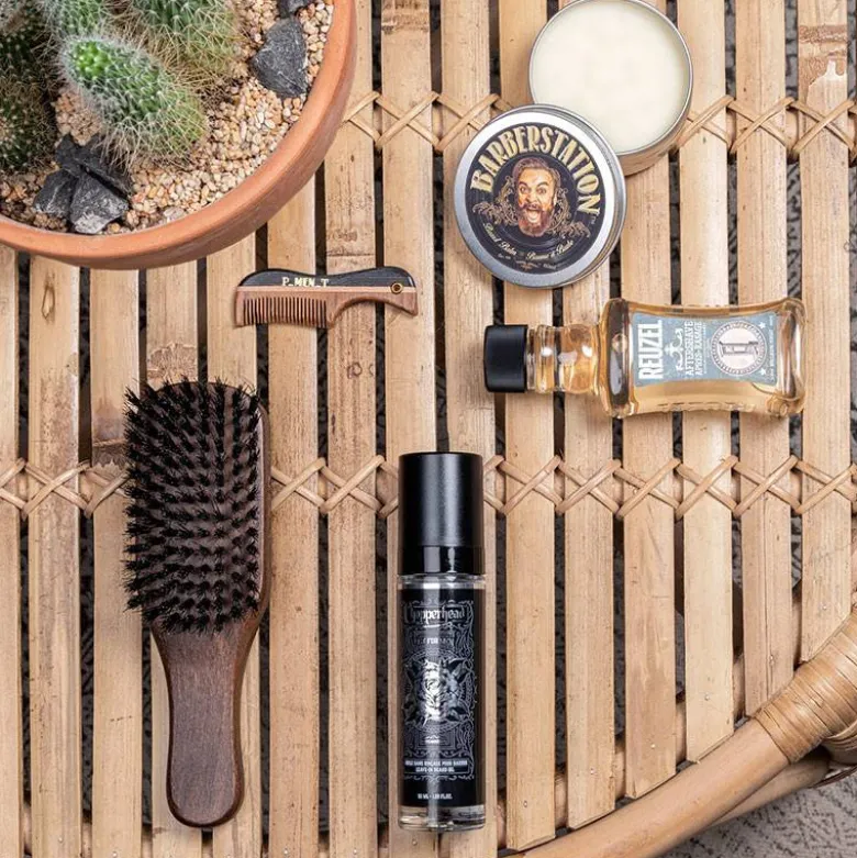 Brosse large en bois d'hêtre et poils de sanglier 8 rangs