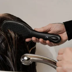 Brosse massante 2-en-1 Noire