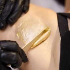 Cire avec bande Gold – épilation rapide, douceur, parfum monoï / 800g