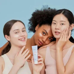 Crème solaire ultra-légère invisible SPF50 PA++++ / 50ml