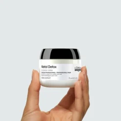 Masque professionnel Metal Detox – hydratation, protection, anti-casse / 75ml