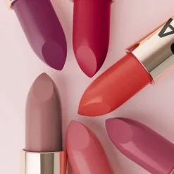 Rouge à lèvres mat AURA recharge – rouge vibrant et fini velouté