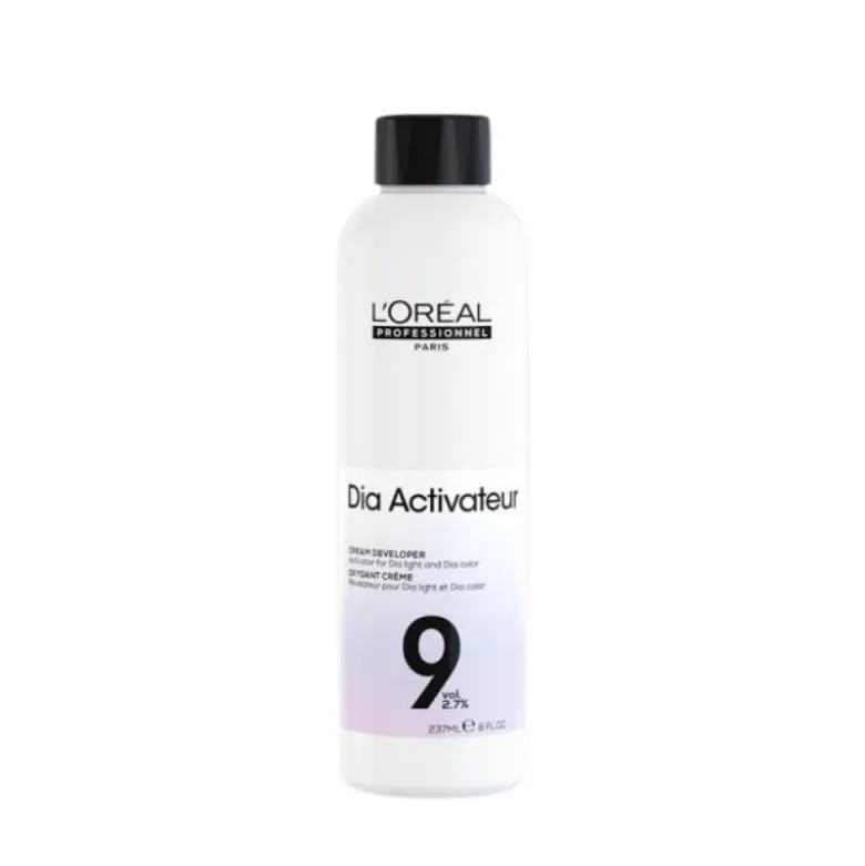 Révélateur Dia Activateur 9 vol. / 2.7 % pour Dia Light et Dia Color / 237ml