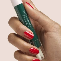 Stylo correcteur dissolvant