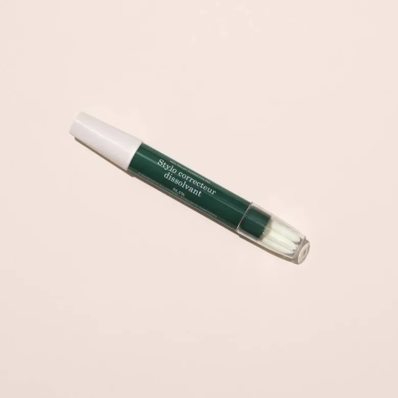 Stylo correcteur dissolvant