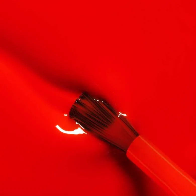 Vernis LED – Lava – rouge volcanique, tenue 12 jours, brillance extrême / 15ml