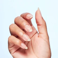 Vernis à ongles Nature Strong Base Coat / 15ml